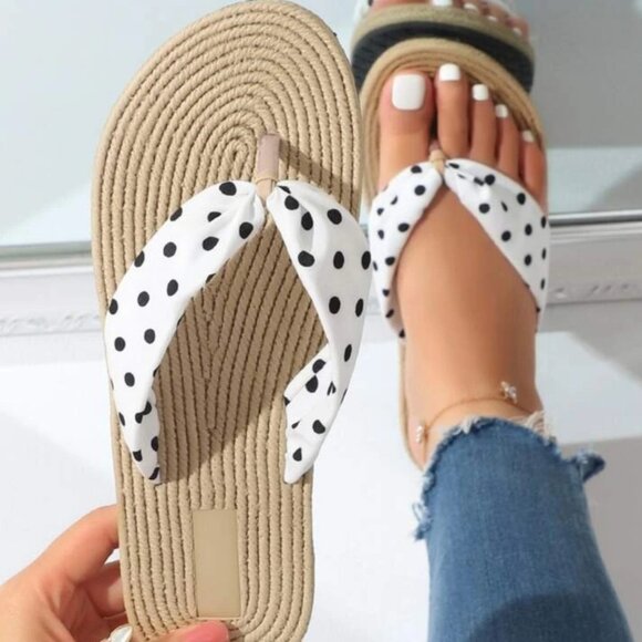 White-Black Polka Dot - Size 8 - Flip Flop Sandal - Rope Natural Foot Bed - Picture 1 of 4